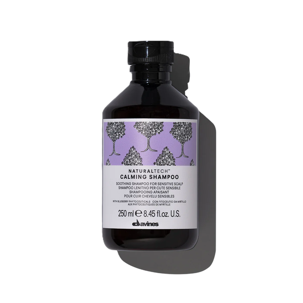 Успокаивающий шампунь для чувствительной кожи головы Davines Calming Soothing Shampoo