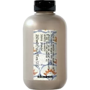Моделирующий гель для создания эффекта мокрых волос Davines More Inside Medium Hold Modelling Gel